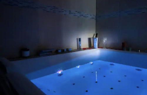 Balnéo & Confort, Tram, Parking - Foto 17