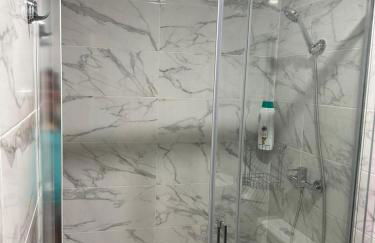 FANTÁSTICO PISO A 5 MINUTOS DE LA ESTACION DE BUS Y TREN a metros de la PLAYA - Foto 24