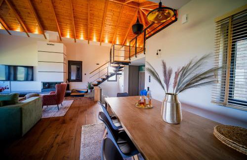 Villa de Vino - Photo 2