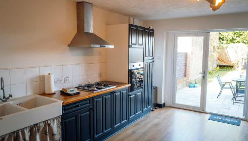 Bradley's Hideaway With Private Garden - Foto 3, stove, dishwasher, pet friendly