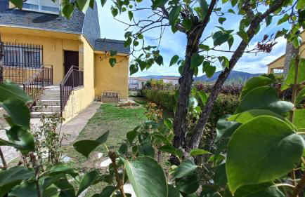 Casa Rural Alameda con chimenea y jardín - Photo 17