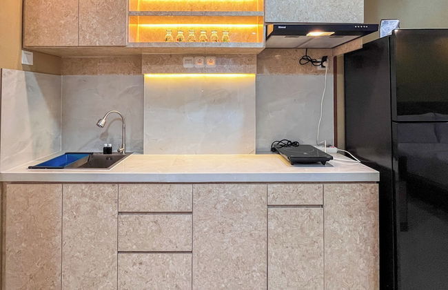 Modern Studio Room Apartment At Tamansari Skylounge Makassar - Foto 13