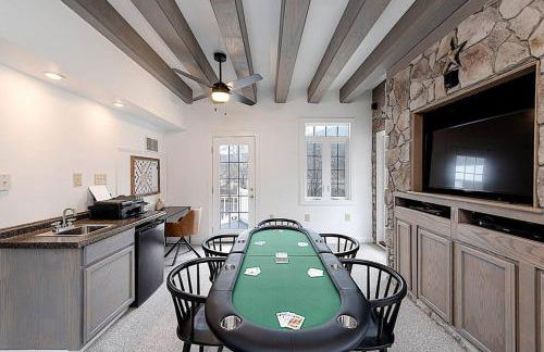 Jackson River Estate Main House Pool, Riverfront, sleeps 15 - Foto 18