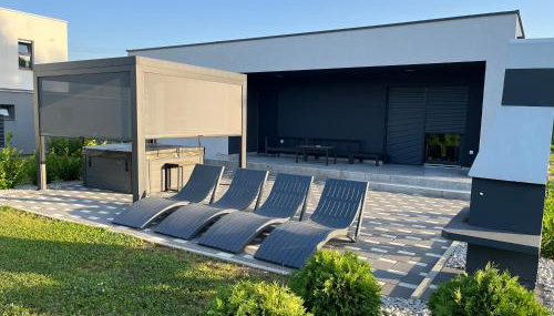 K Relax Place, Varaždinske Toplice, modern home with Sauna, Jacuzzi, WIFI - Foto 2