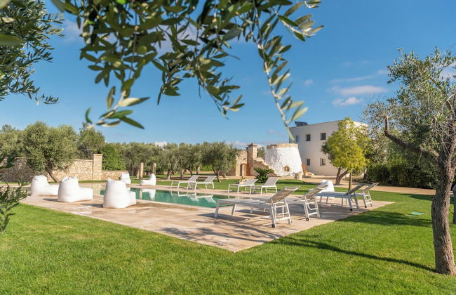 Trullo Meraviglia With Garden And Pool - Photo 13