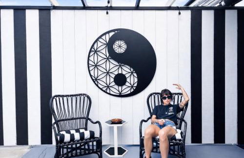 HUGE House in Joshua Tree/Yucca Valley with Pool & Hot Tub - Foto 70