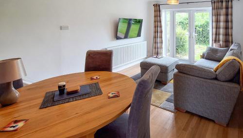 Racing Retreat - Photo 3