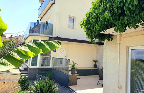 Pool and Jacuzzi Luxury Apartments - Foto 25