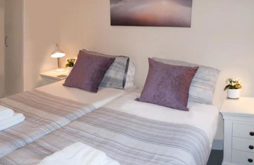 Chestnut Contractor Stays - Photo 22