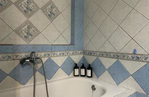 The Three Views - Foto 21