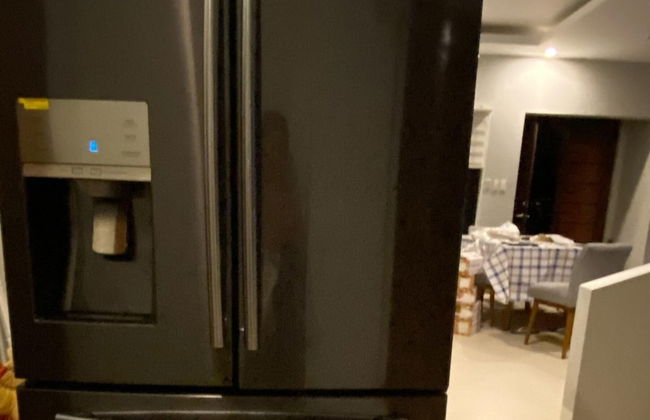 Villa - Sleeps 10 - Communal Pool - Parking - Foto 11