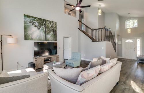 Private Pool and Hot Tub Modern Davenport Home! - Foto 5