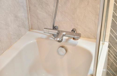 Waters Edge Lodge with Hot Tub - Foto 29