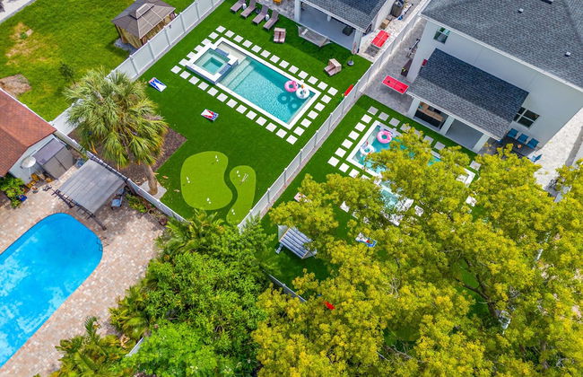 Luxury Home w Heated Pool, Gym, Playground & More! - Foto 50