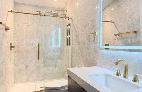 Shoreham Luxe Vibrant 4BR 2,5BA with Waterfront - Foto 47