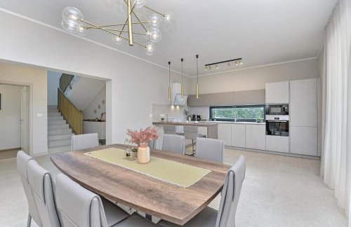 New VILLA TIHI OTOK near the beach - Photo 9