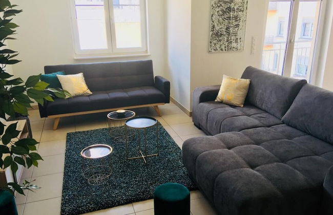 Large Art Deco Flat 100m2 in City Center - Parking - Photo 10