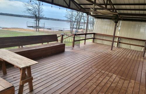 Charming Cabin with Private Dock on Lake for Lovely Family Glamping Near Oklahoma City - Foto 13