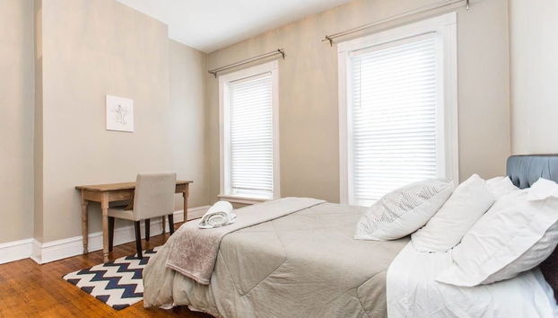 Safe Spacious Mansion Indowntown - Foto 4, Zimmer