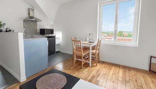 Pépites rares en bord d'Allier, découvrez trois T1 rénovés, proches Vichy et Saint-Yorre, transports, thermes et toutes commodités - Foto 4, stove