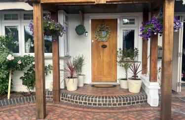 Stay solihull 5 mins to NEC and AIRPORT SLEEPS 9 contractor friendly 3 bathrooms driveway parking 3 - Foto 10