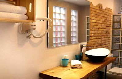 Loft independiente con Piscina compartida en Centro de Valencia - Photo 32