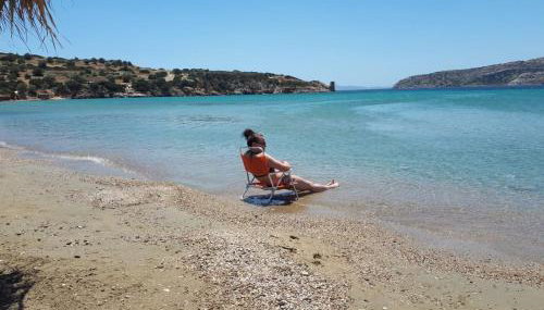 Family getaway, spacious and luxurious, sea view, terrace, 5 minutes from Voula beach, 30min from Athens center - Foto 2