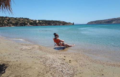 Family getaway, spacious and luxurious, sea view, terrace, 5 minutes from Voula beach, 30min from Athens center - Foto 2