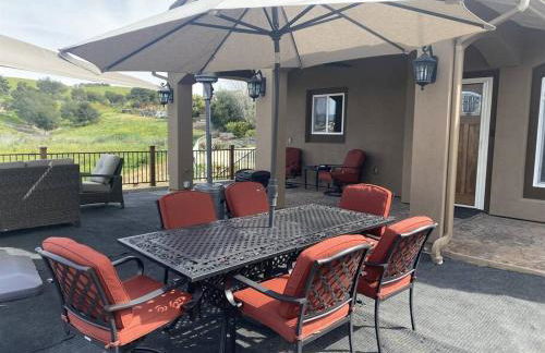 Hillside view with hot tub too - Foto 15