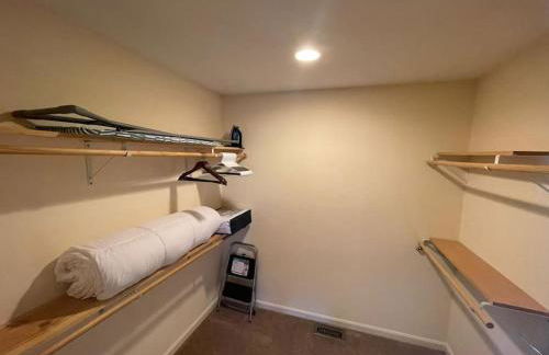 Entire Private 2 bedrooms house, nice neighborhood - Foto 18