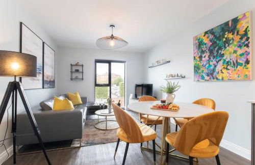 Elliot Oliver - Stylish 2 Bedroom Apartment With Parking In The Docks - Foto 3