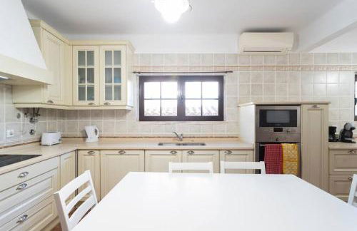 Aroeira Sunny Villa - Heated Pool extra cost - Foto 51