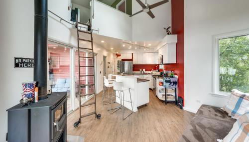 Island Retreat on Pistakee Lake Deck and Gas Grill! - Foto 3