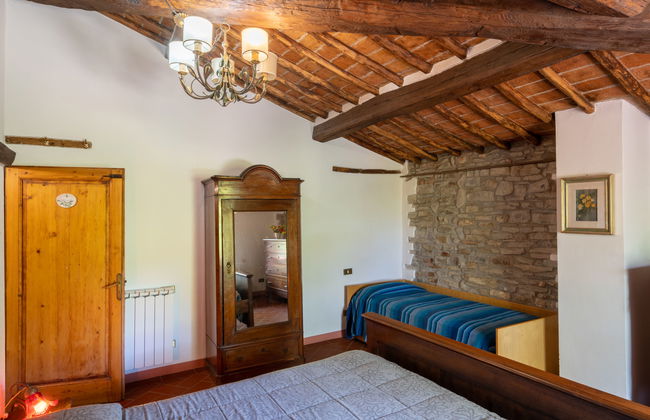 3 bedroom House in Pontassieve with private pool and garden - Photo 21