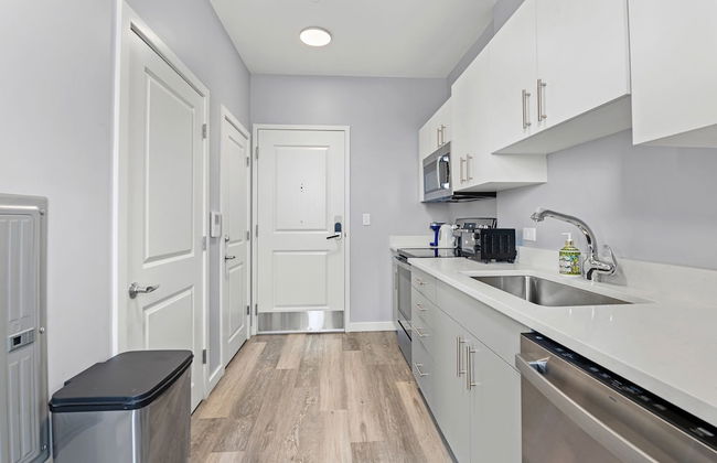 Furnished Apartments near Encore Boston - Photo 3