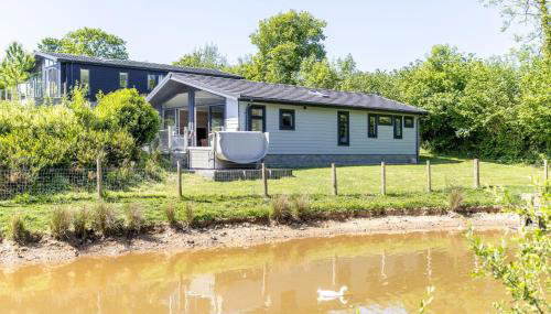 Saffron Lodge, 24 Roadford Lake Lodges - Foto 1