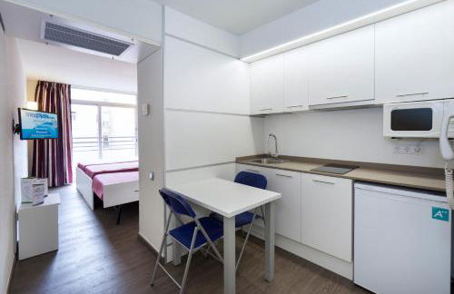 Medplaya Aparthotel Esmeraldas - Photo 16