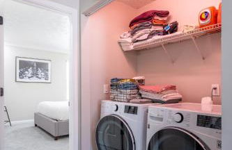 ThrillStay Team Sports Vacation Home - Foto 10