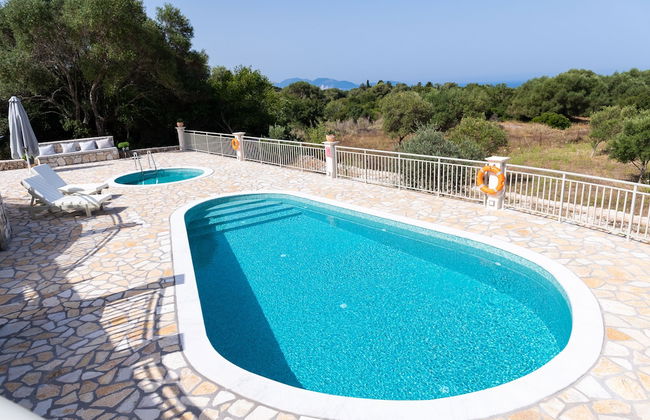 Ionian Mansion - Photo 38