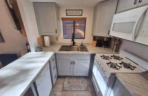 Oceanview Cabin 19 Jacuzzi Large Deck w Seating - Foto 4