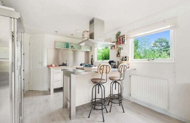 Idyllic Holiday Home in Ooltgensplaat With Private Terrace - Photo 9