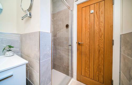 Two Waters 4bed Luxury Business and Retreat - Photo 72