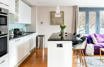 King beds apartment with en-suite, private balcony and elevator by iconic Portobello Market - Foto 21