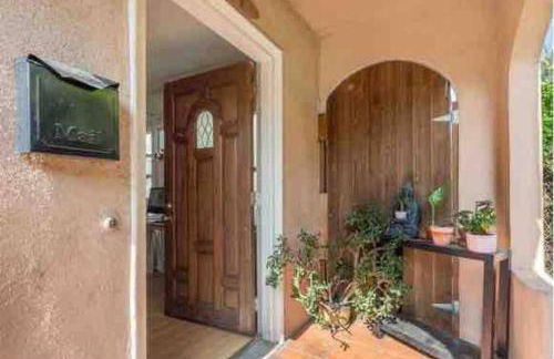 2BR Lit and Spacious in the Heart of Hollywood - Foto 9