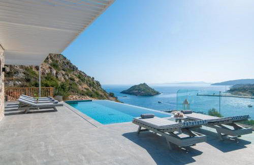 Villa Paganos - Foto 1