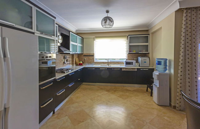 Paradise Town Villa Royal - Photo 9