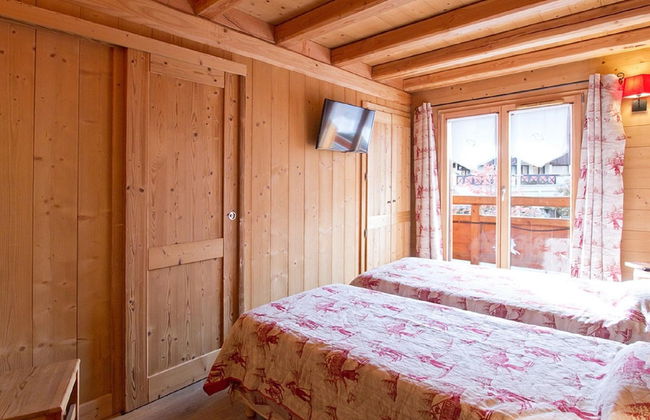 Chalet in Les Deux Alpes With Private Pool - Photo 2