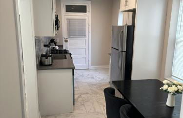 Chicago 1BR, Stylish Stay with Workspace - Foto 12