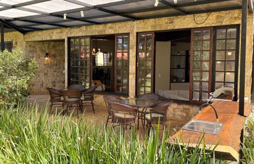 Casa 03 Vale Boa Vista - Charme Rústico em Condomínio com Área de Lazer Completa - Photo 5