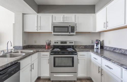 Landing Incredible 1BD Gym Courtyard - Foto 31